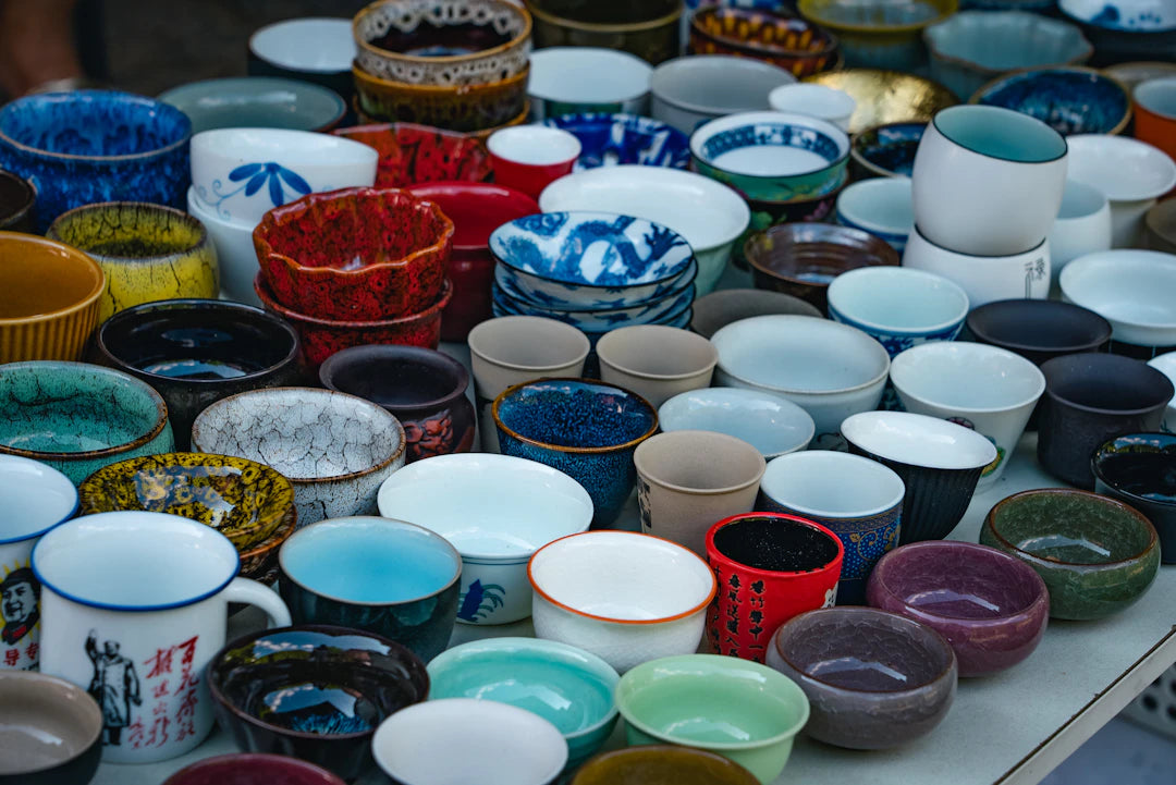 The Hidden Meaning Behind Colors and Patterns in Pet Bowls