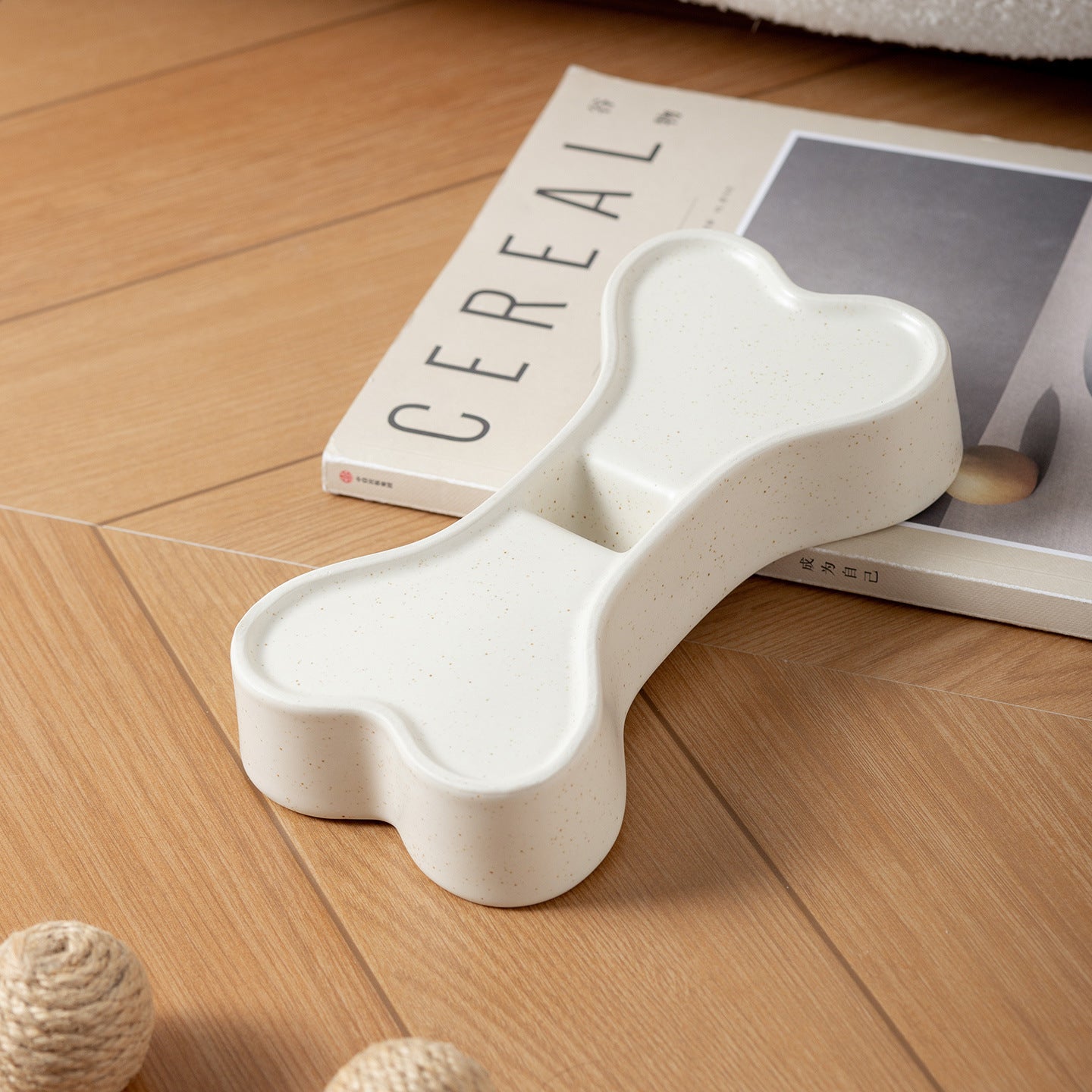 Elevated Divided Ceramic Pet Bowl – Bone-Shaped Food & Water Bowl