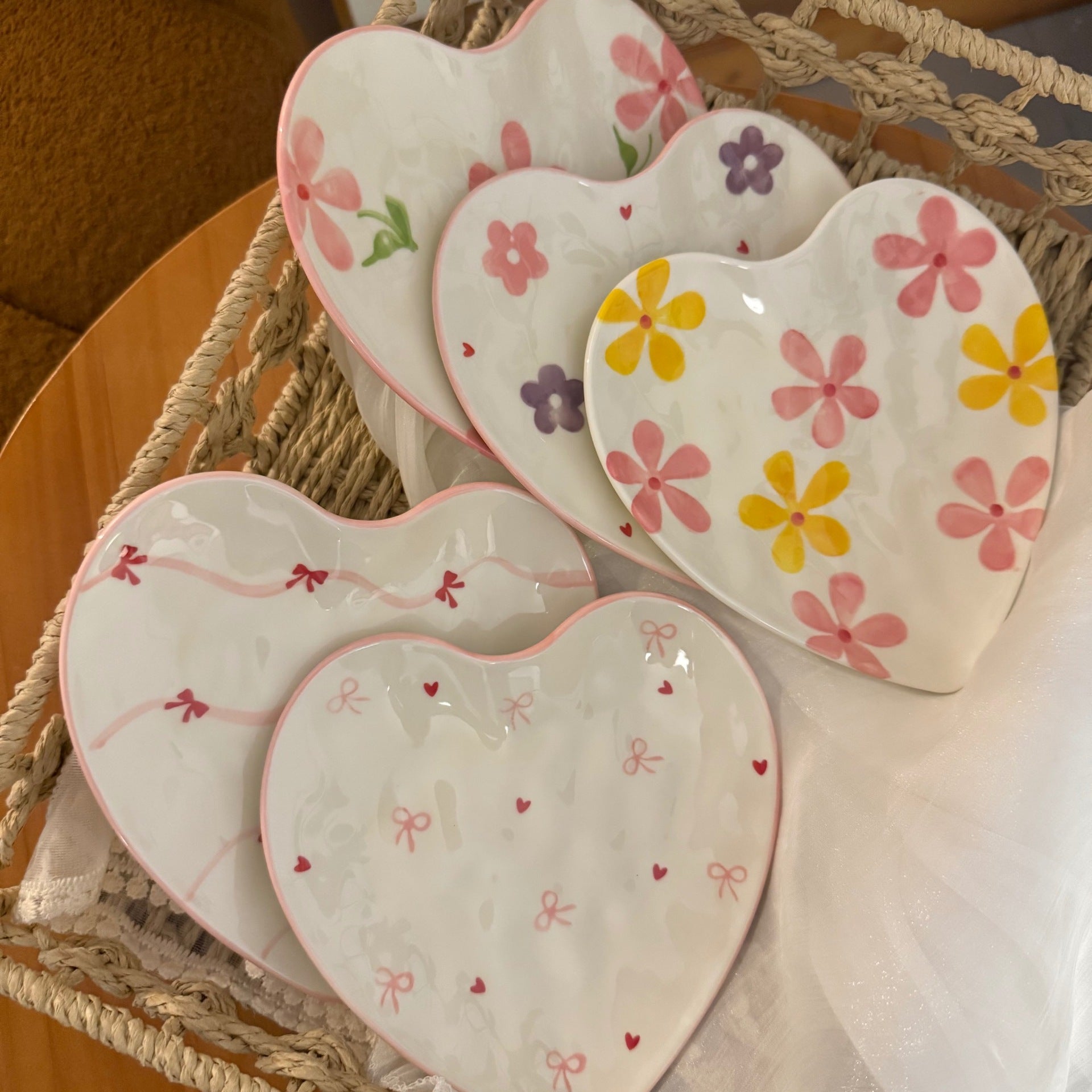 6inch Ceramic Cat Plate｜Shallow Design for Wet Food