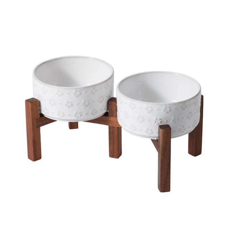 Embossed Ceramic Pet Bowl with Natural Acacia Wood Base Dogs