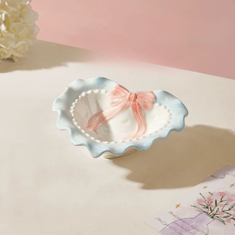 Elevated Ceramic Pet Bowl ｜Raised Design for Cats, Small Dogs