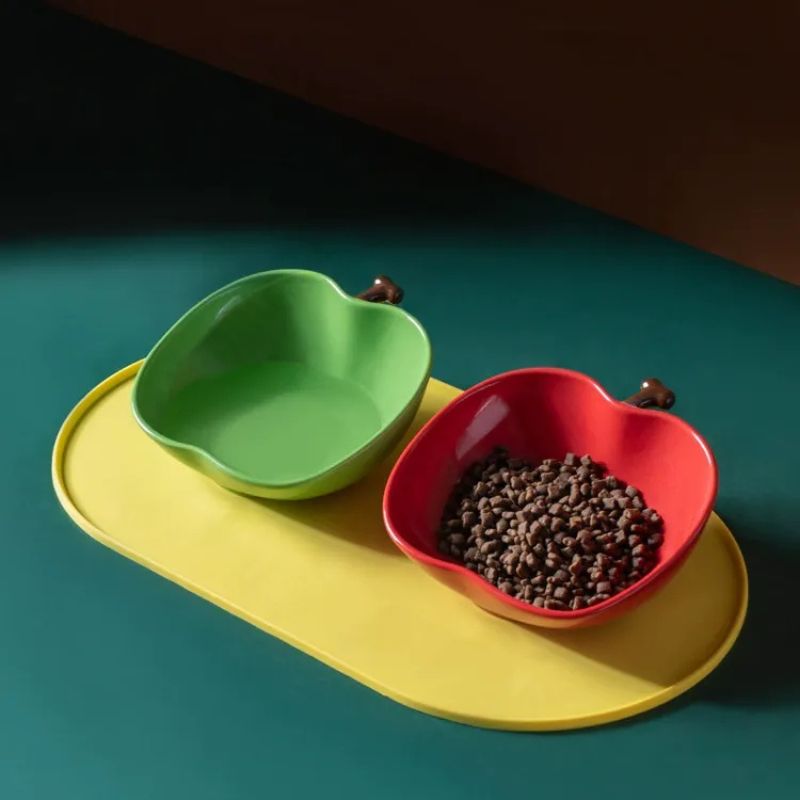 Apple-Shaped Ceramic Pet Bowl – Cute Wide-Mouth Feeder for Cats & Small Dogs