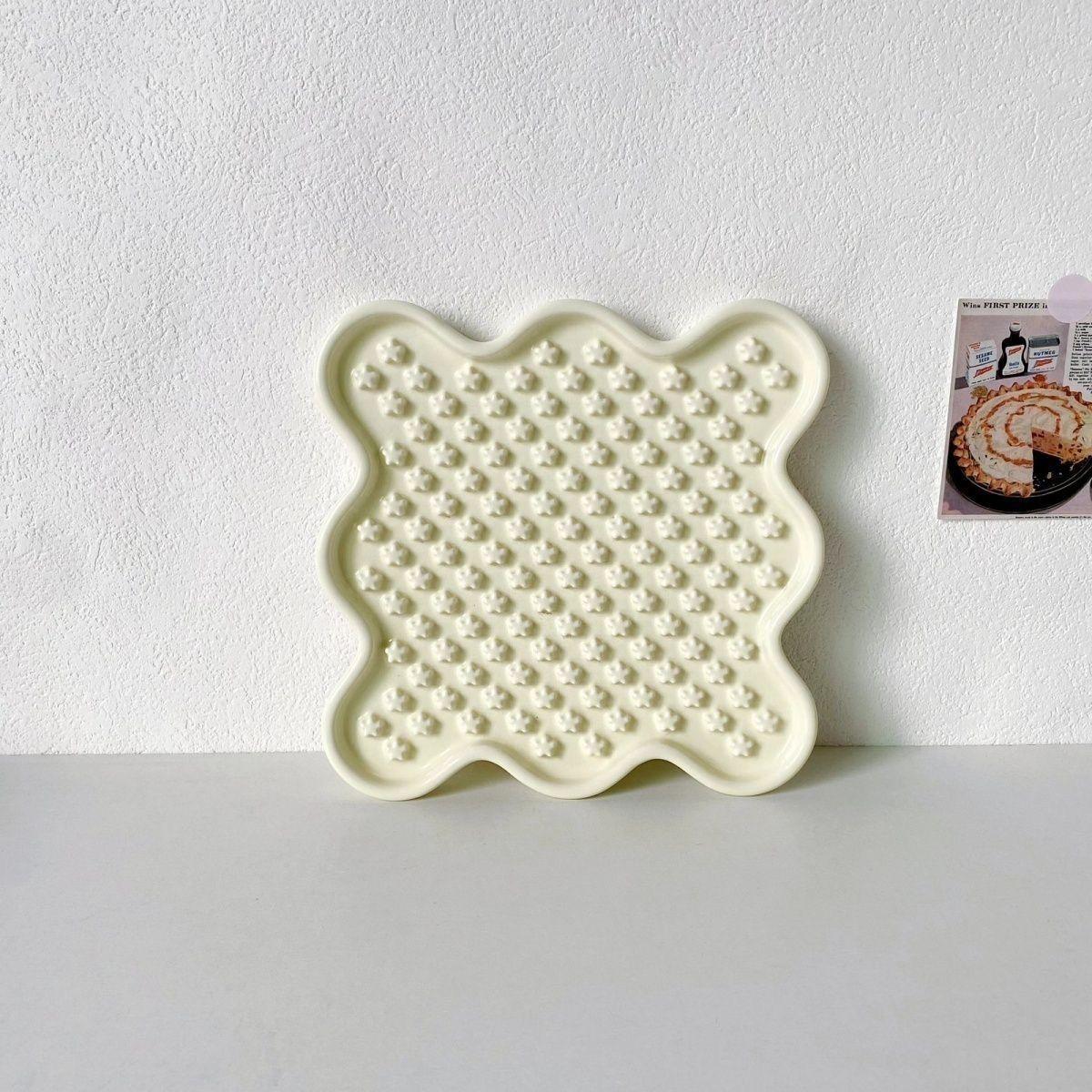 Dopamine cartoon cute ceramic pet canned food licking plate anti choking dog food basin anti black chin cat slow food plate - NoKa&AuroraStone
