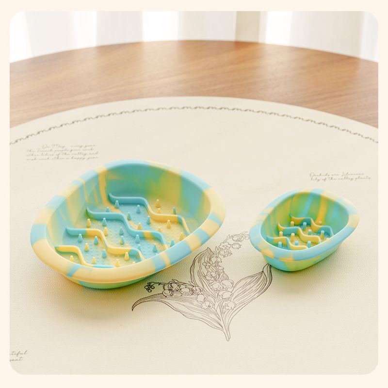 Pet Silicone Slow Feeder Bowl | Non-Slip Suction Base for Cats & Small Dogs