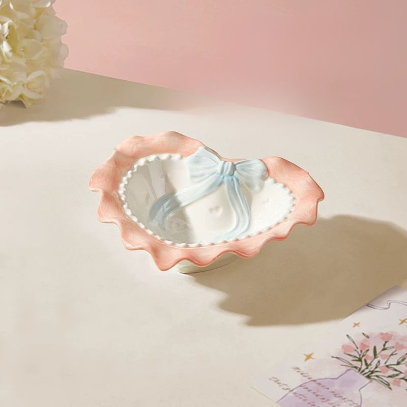Elevated Ceramic Pet Bowl ｜Raised Design for Cats, Small Dogs