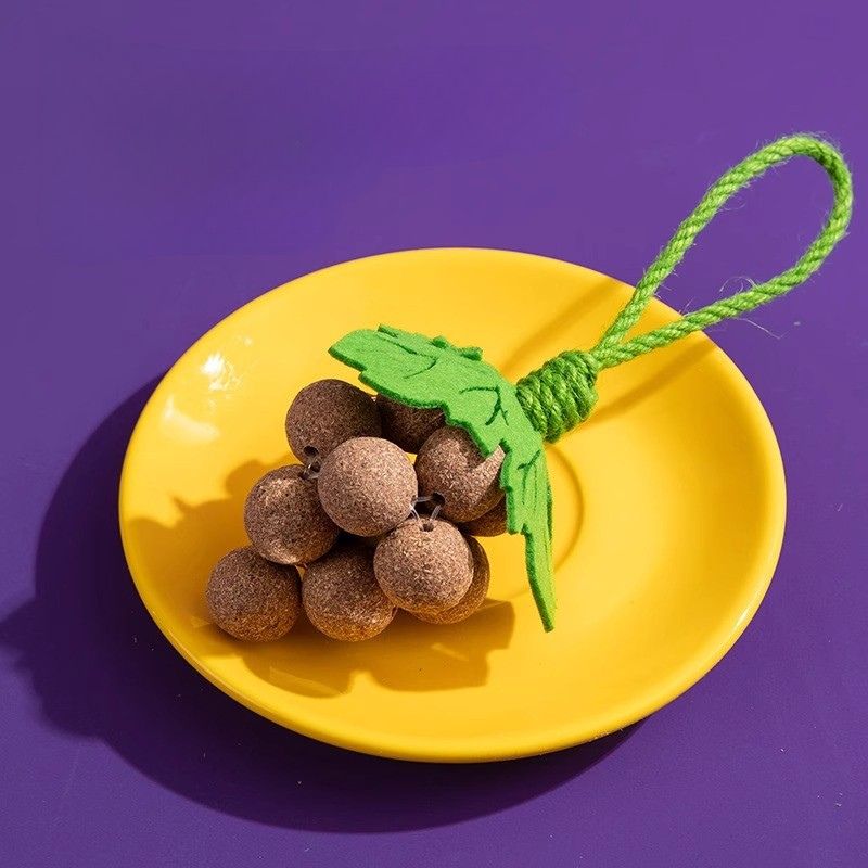 Creative Grape-Shaped Catnip Chew Toy – Stylish Dental Cleaning Toy for Cats with Cat Mint