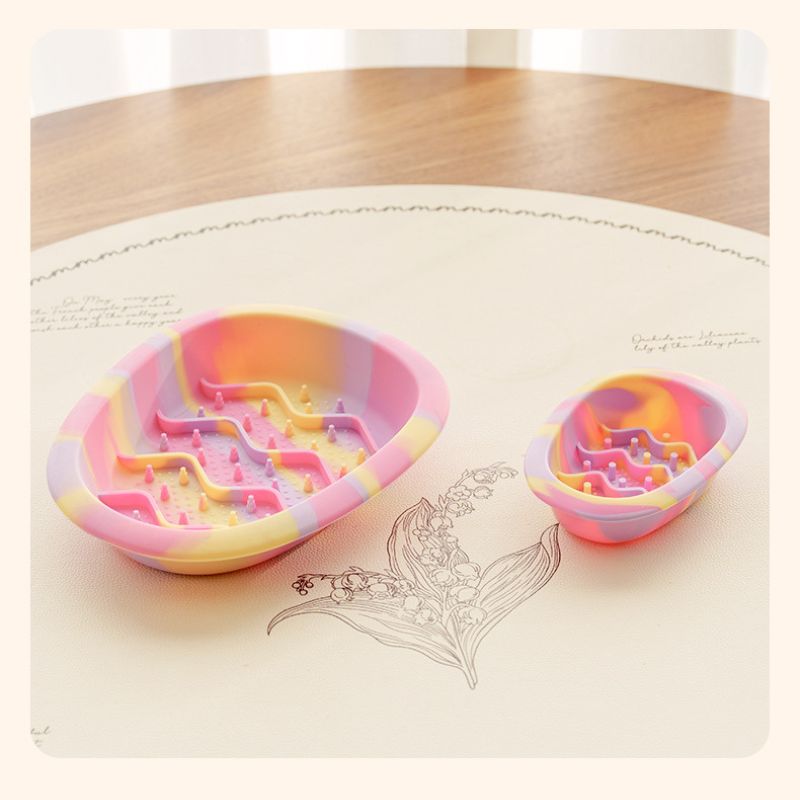 Pet Silicone Slow Feeder Bowl | Non-Slip Suction Base for Cats & Small Dogs
