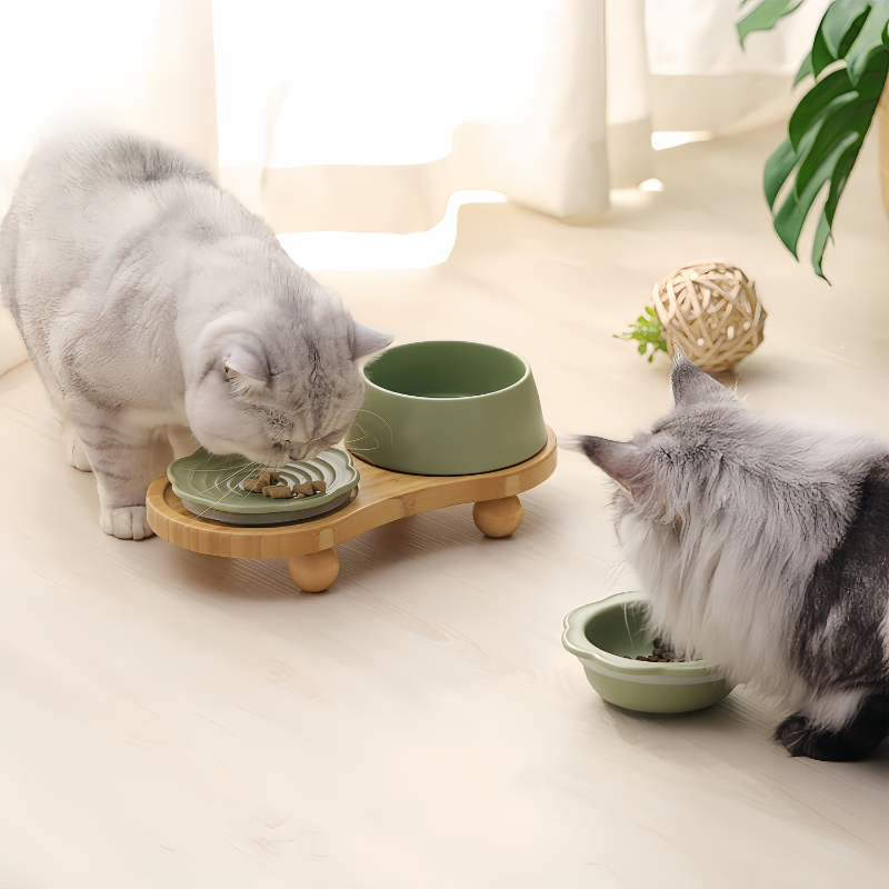 Bamboo Elevated Pet Bowl Stand – Natural Wooden Base for 5–6 Inch Bowls