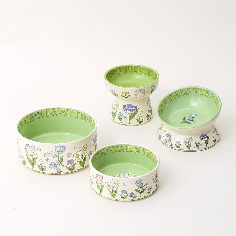 Tulip-Shaped Raised Pet Bowl