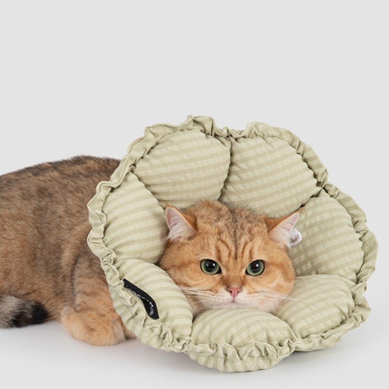 Adjustable Inflatable E-Collar with Soft Padding for cat dog