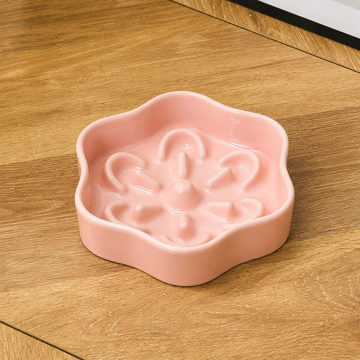 Ceramic Slow Feeder Bowl for Cats & Small Dogs – Low-Difficulty Slow Feeding Bowl
