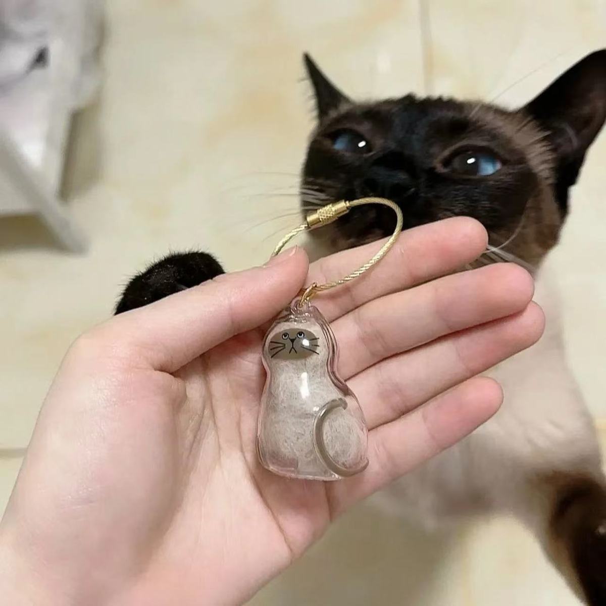 Cat Fur Keepsake Pendant – Creative Pet Hair Storage Decoration for Cat Lovers