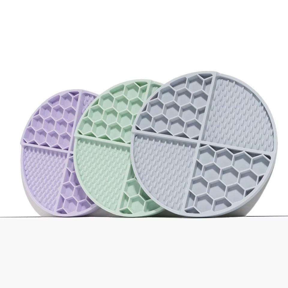 Dog and Cat Lick Mat, Slow Feeder - NoKa&AuroraStone