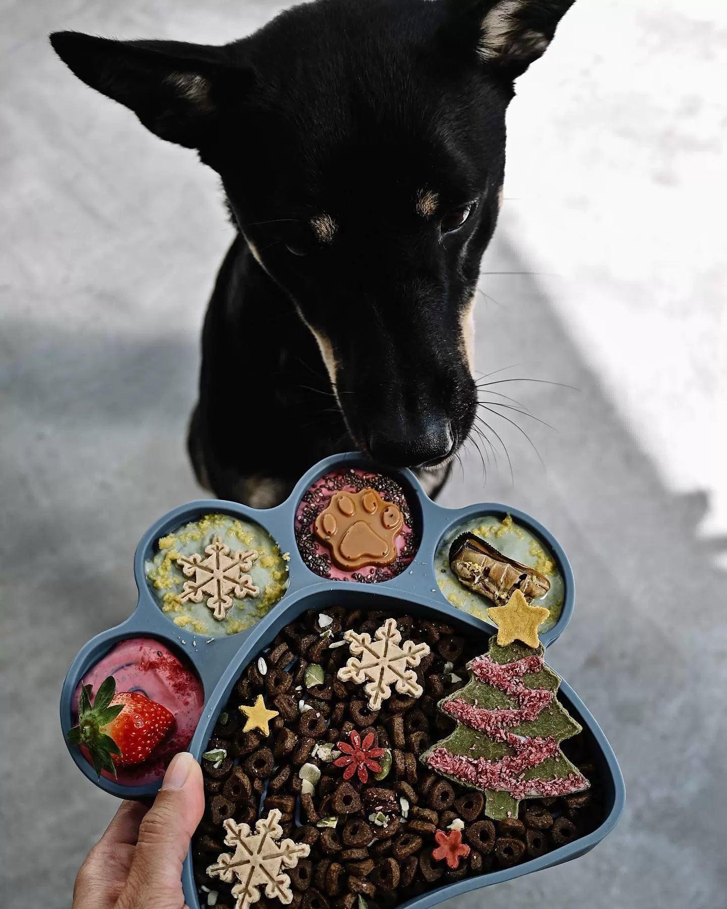 Suitable for medium and large dogs, 2-in-1 silicone licking pad, slow eating plate with suction cup, rich capacity, puzzle solving, and relieving boredom - NoKa&AuroraStone