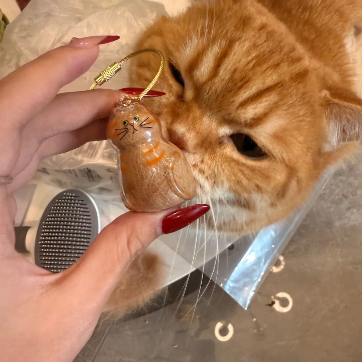 Cat Fur Keepsake Pendant – Creative Pet Hair Storage Decoration for Cat Lovers