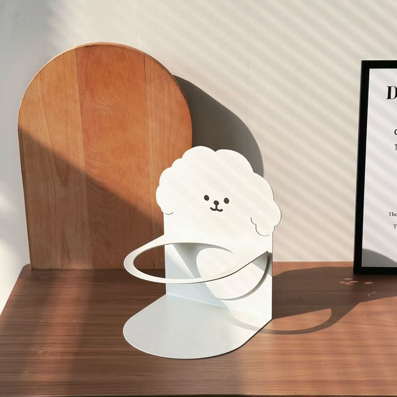 Magnetic Pet Bowl Stand – Anti-Slip Elevated Holder for Dogs & Cats