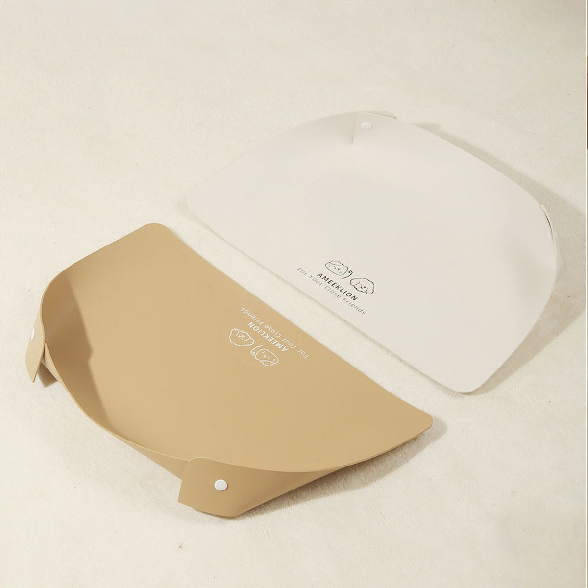 Foldable Waterproof Pet Feeding Mat – Spill-Proof, Easy Clean, for Dogs & Cats