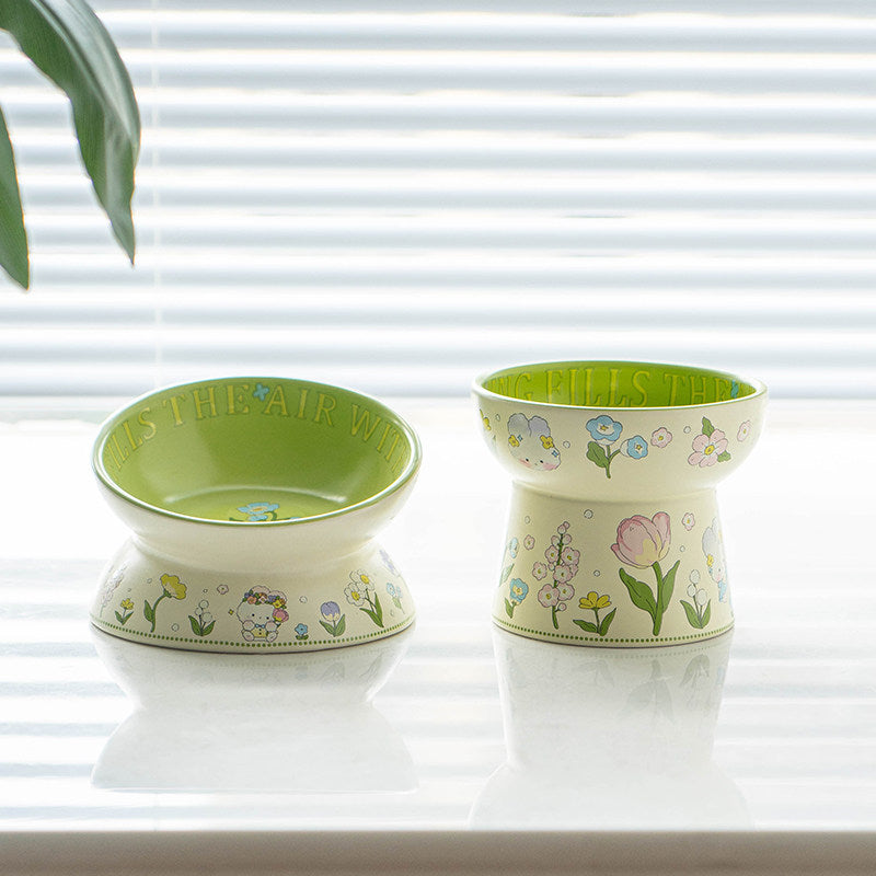 Tulip-Shaped Raised Pet Bowl – Ergonomic & Elegant