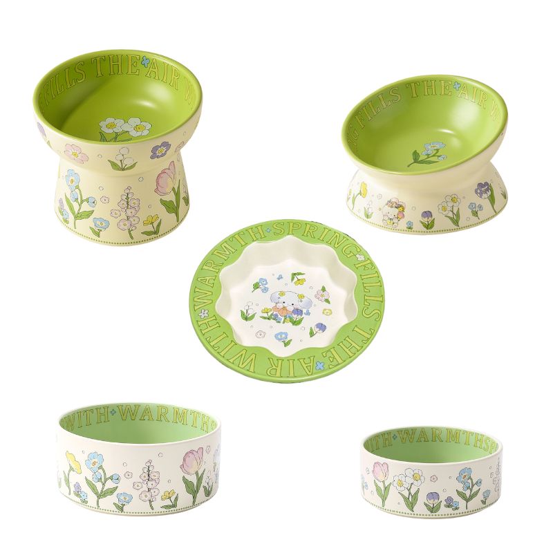 Tulip-Shaped Raised Pet Bowl