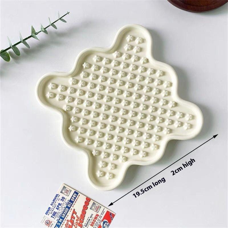 Dopamine cartoon cute ceramic pet canned food licking plate anti choking dog food basin anti black chin cat slow food plate - NoKa&AuroraStone