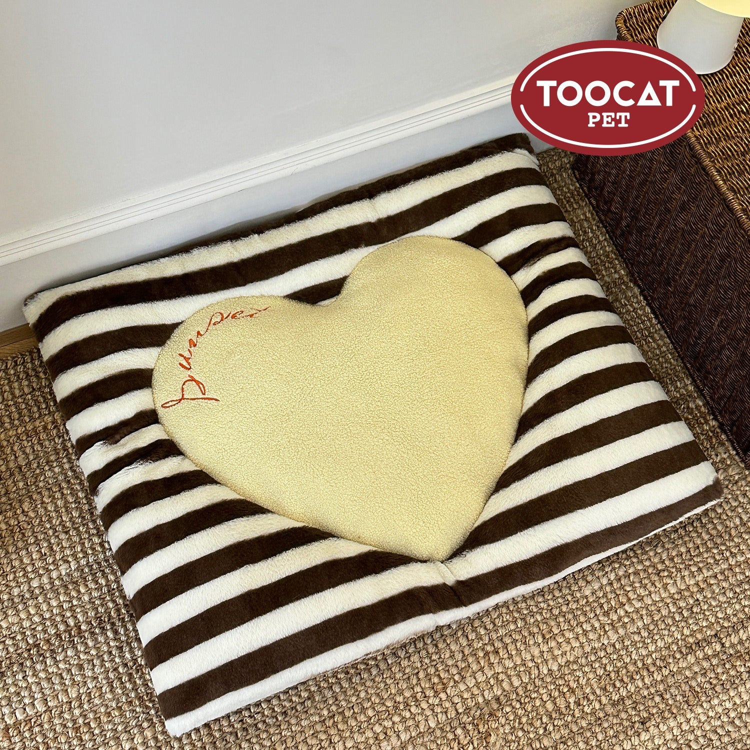 Lamb Fleece Pet Bed｜Soft & Cozy Sleeping Mat for Cats & Small Dogs (67×57cm)