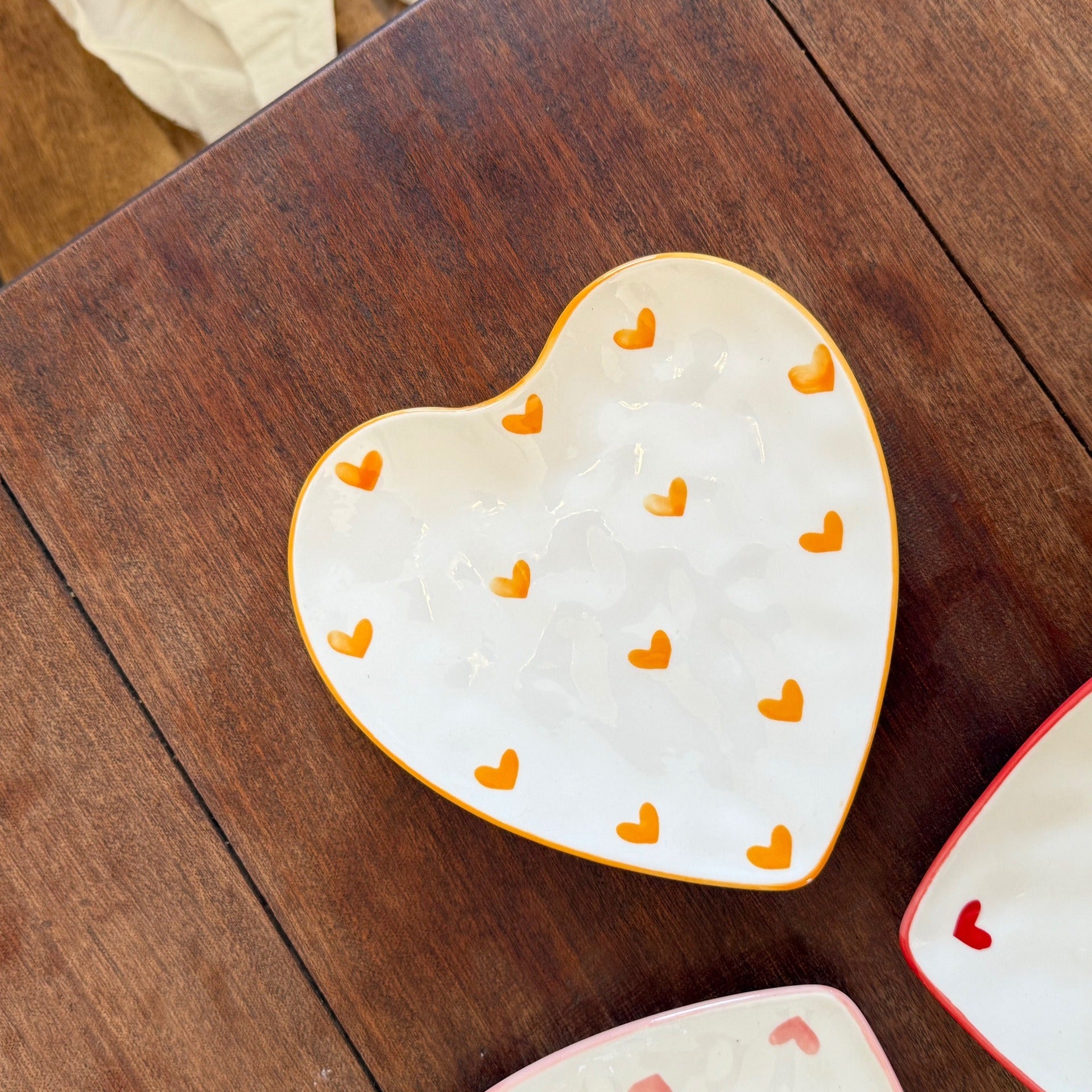 6inch Ceramic Cat Plate｜Shallow Design for Wet Food