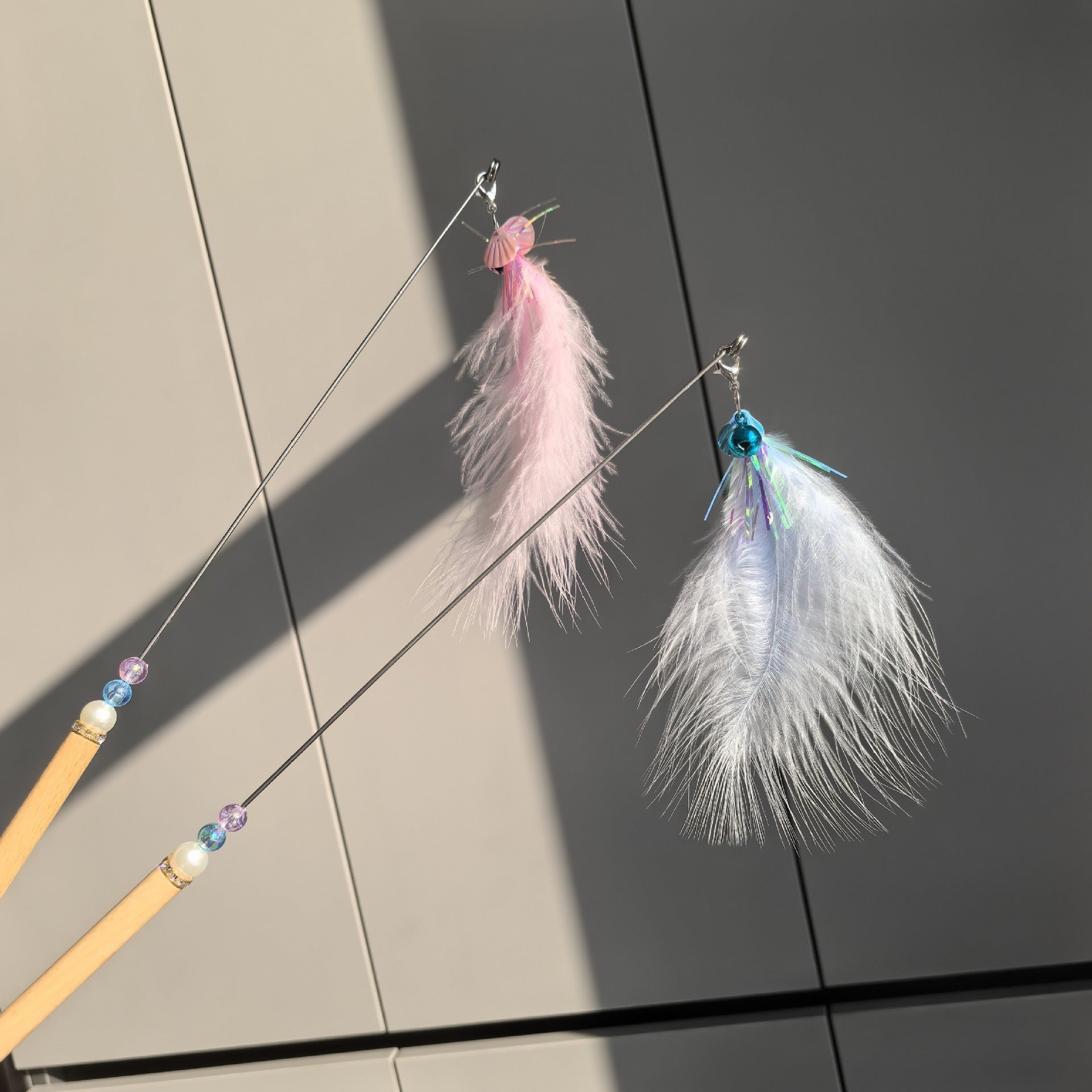 Interactive Feather Cat Toy Wand – Teaser Stick for Indoor Cats & Kittens