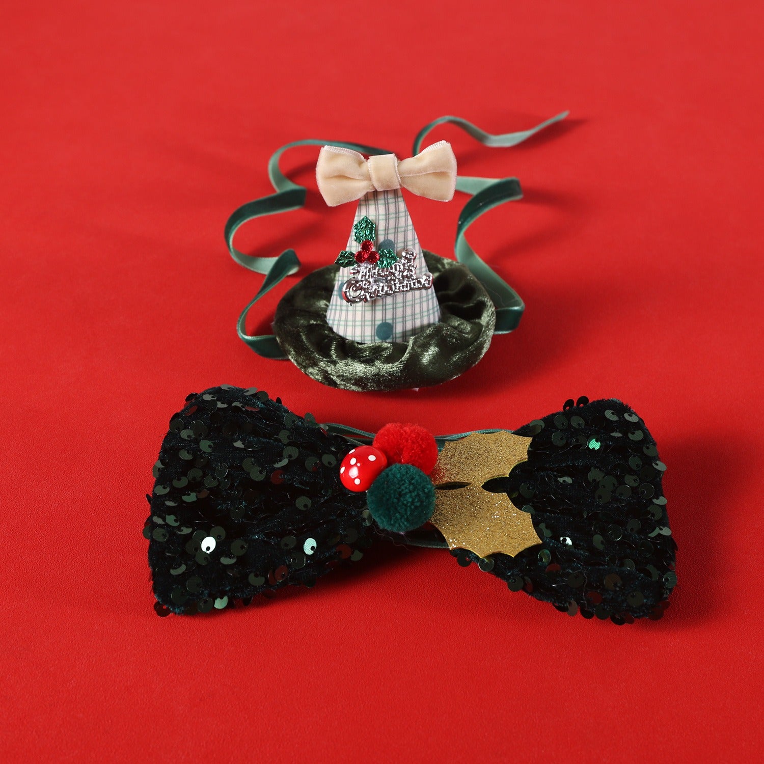 Christmas Velvet Bow Pet Hat – Shiny Holiday Cap for Cats & Dogs (Fits up to 40lbs)