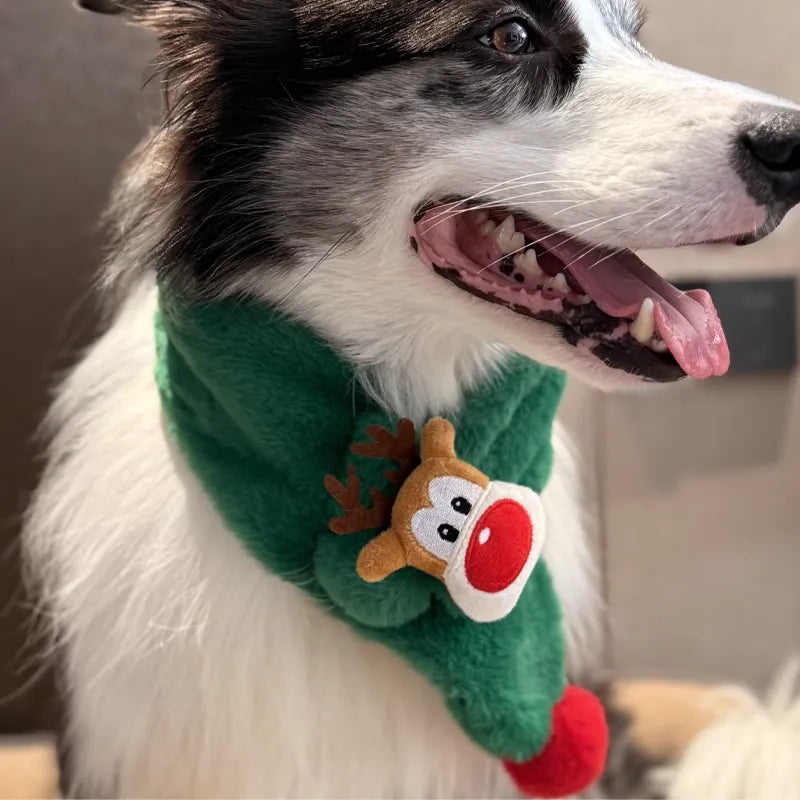 Thick Plush Christmas Scarf for Dogs – Warm Holiday Neck Wrap for Medium & Large Breeds