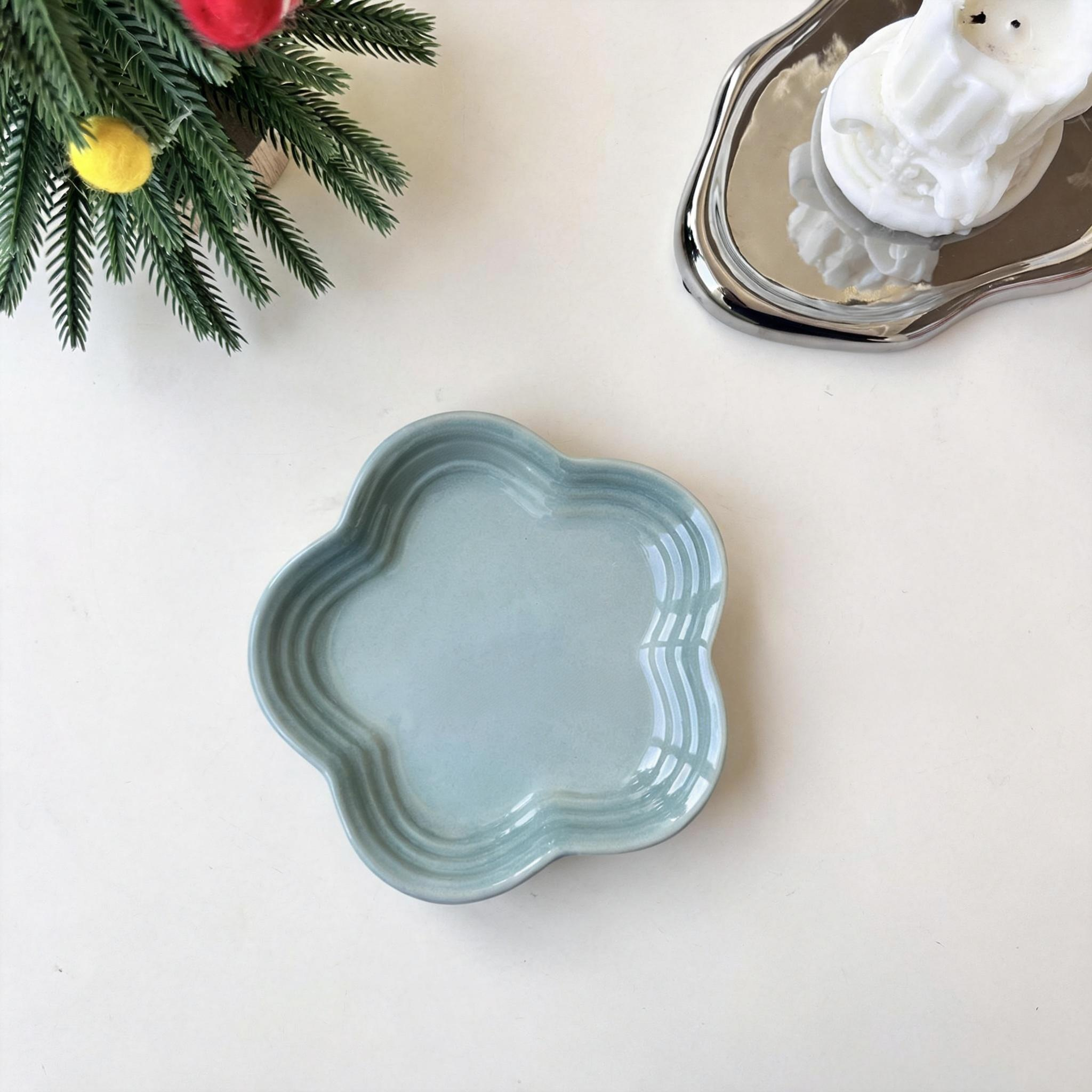 Macaron color gradient pet snack ceramic plate