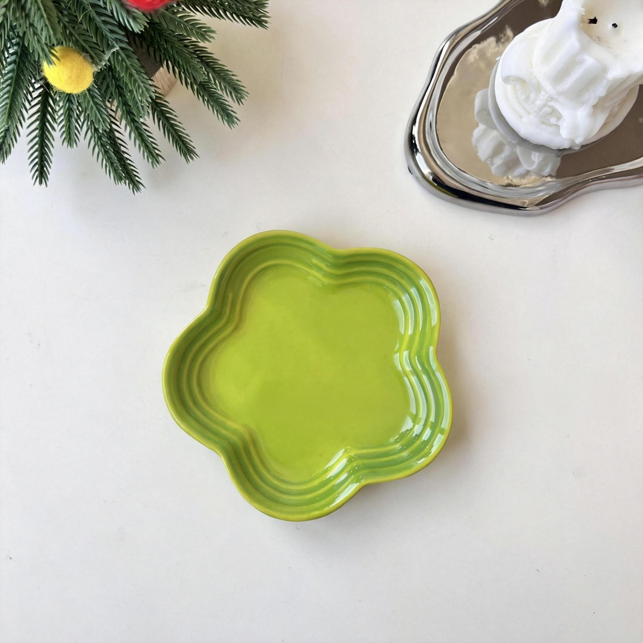 Macaron color gradient pet snack ceramic plate